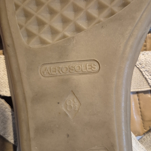 AEROSOLES Tan Sandals with Zipper - Picture 4 of 6